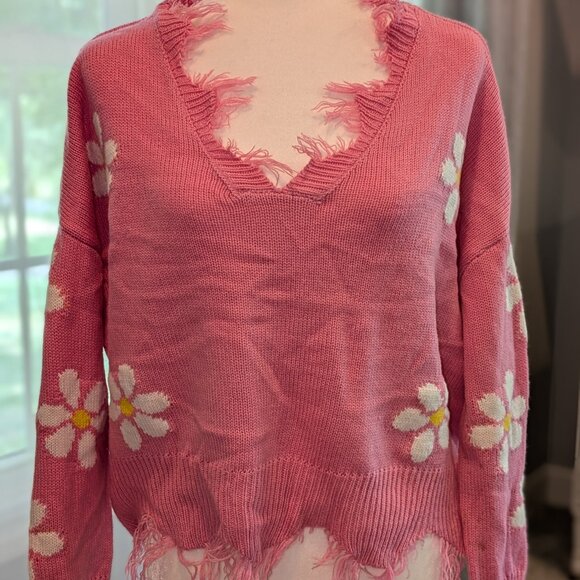 Just Polly Pink Daisy Knit Sweater Cropped Raw Distressed Hem Oversized Size L - Picture 1 of 1